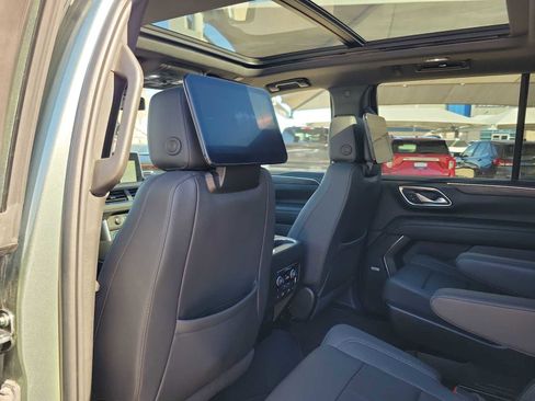 Used 2024 Chevrolet Tahoe LT w/ Luxury Package image 12