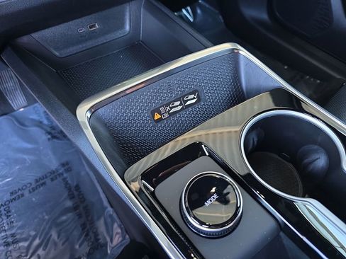 New 2026 Chevrolet Equinox LT w/ Convenience Package II image 17