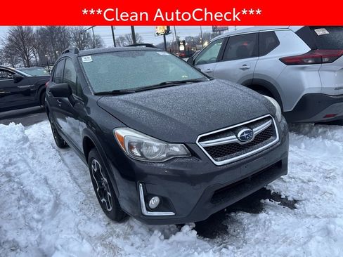 Used 2016 Subaru Crosstrek 2.0i image 3