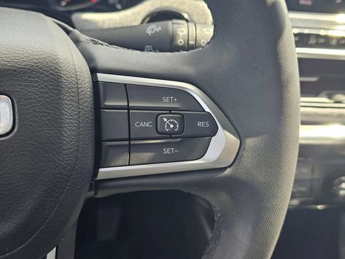 Used 2024 Jeep Compass Latitude AWD/4WD image 26