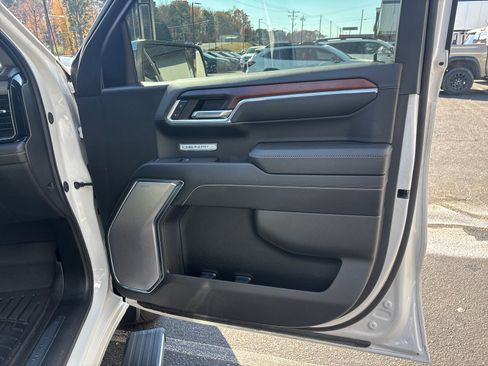 Used 2024 GMC Sierra 1500 Denali w/ Denali Reserve Package image 45