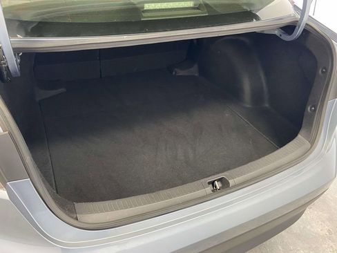 Used 2025 Toyota Corolla LE image 10