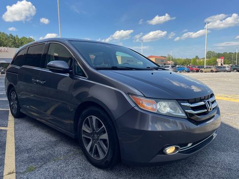 Used 2014 Honda Odyssey Touring image 7