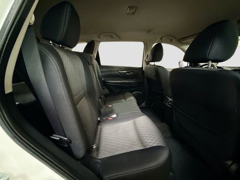 Used 2017 Nissan Rogue S image 25