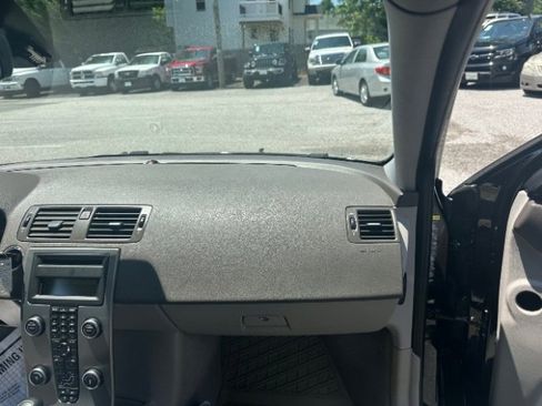 Used 2009 Volvo S40 2.4i image 25