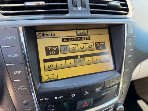 Used 2010 Lexus IS 350C RWD image 24