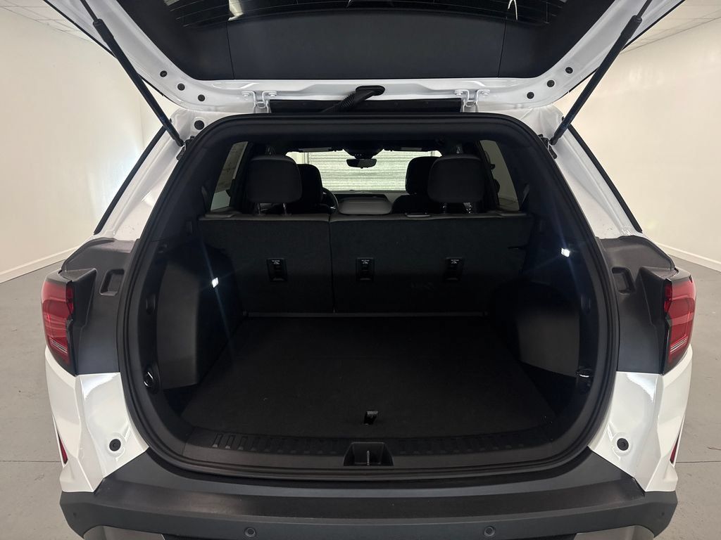 New 2026 GMC Terrain Elevation w/ Technology Package II FWD image 8