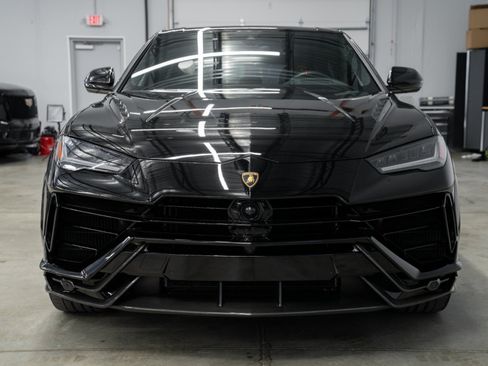 Used 2023 Lamborghini Urus Performante AWD/4WD image 4