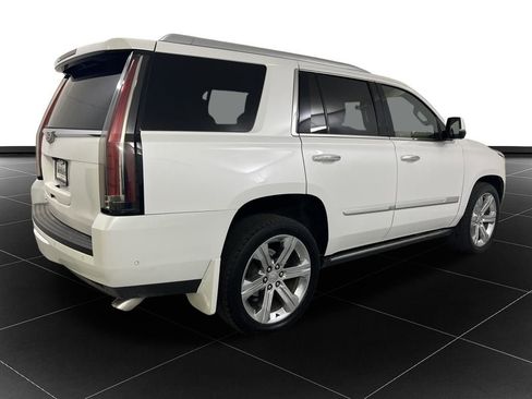 Used 2017 Cadillac Escalade Platinum image 5
