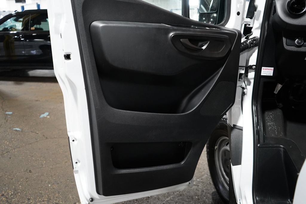Used 2023 Mercedes-Benz Sprinter 2500 image 13