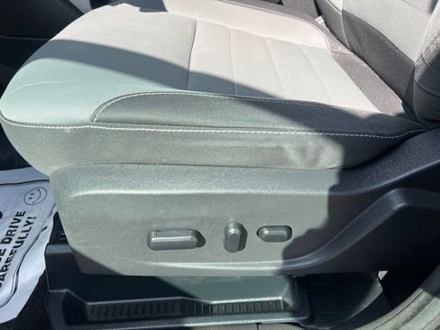 Used 2015 Ford Escape SE FWD image 20