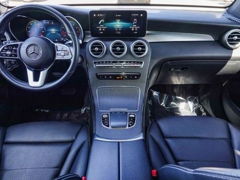Certified 2021 Mercedes-Benz GLC 300 4MATIC image 11