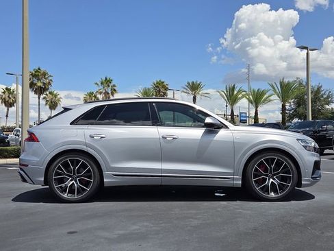Used 2019 Audi Q8 Premium Plus w/ Premium Plus AWD/4WD image 7