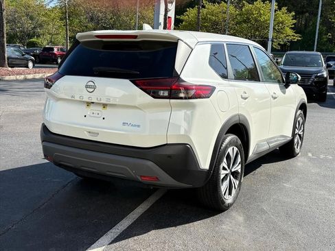 Used 2023 Nissan Rogue SV AWD/4WD image 8