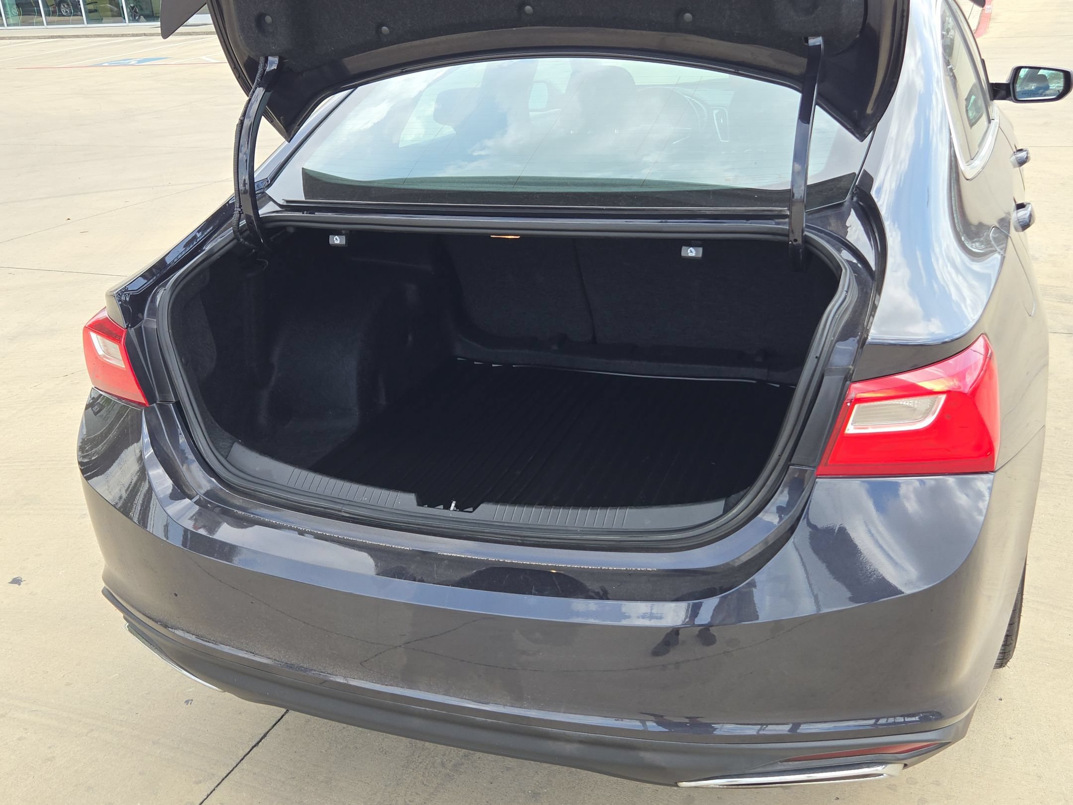 Certified 2023 Chevrolet Malibu RS w/ LPO, Floor Liner Package FWD image 23