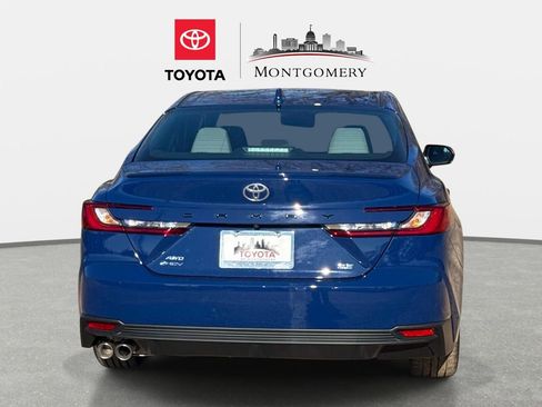 Used 2026 Toyota Camry SE w/ Convenience Package image 4