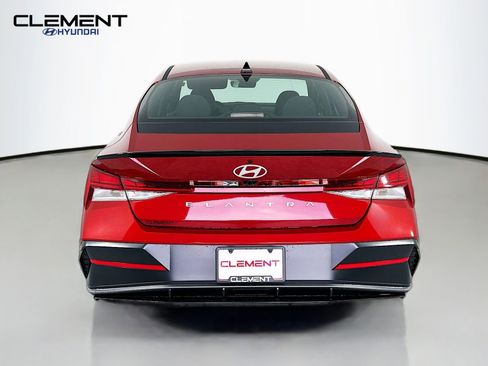 New 2026 Hyundai Elantra SEL Sport Premium FWD image 7