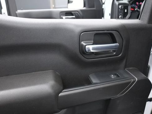 Used 2023 Chevrolet Silverado 1500 Custom Trail Boss AWD/4WD image 23