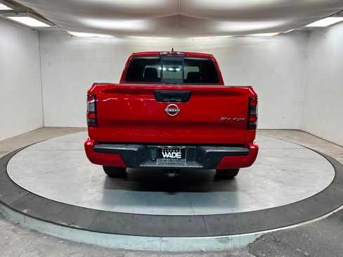 Used 2022 Nissan Frontier SV image 4