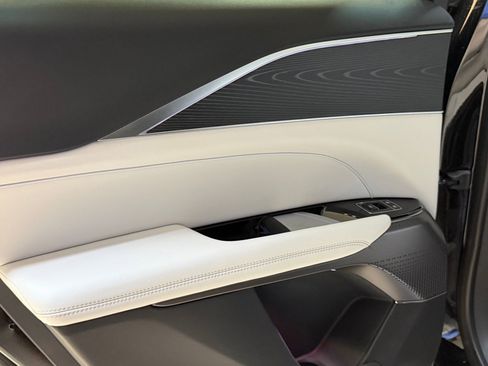 New 2026 Cadillac Lyriq Sport AWD/4WD image 39