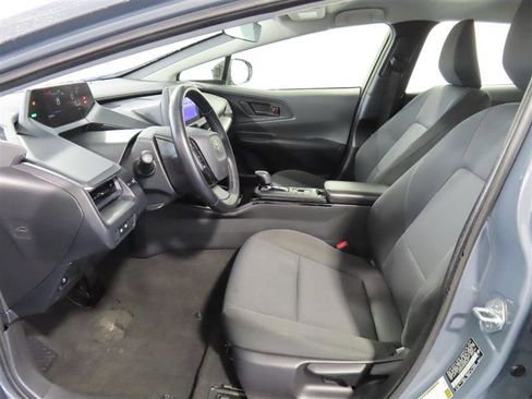 Used 2024 Toyota Prius LE FWD image 15