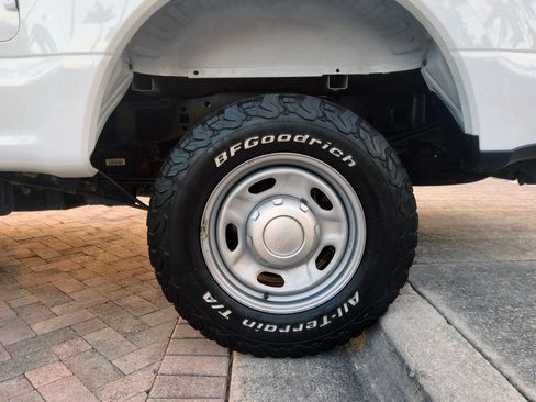 Used 2022 Ford F250 XL w/ Power Equipment Group image 40