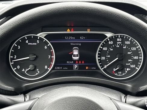 Used 2024 Nissan Sentra SV image 16