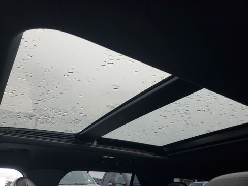 Used 2020 Ford Explorer ST image 11