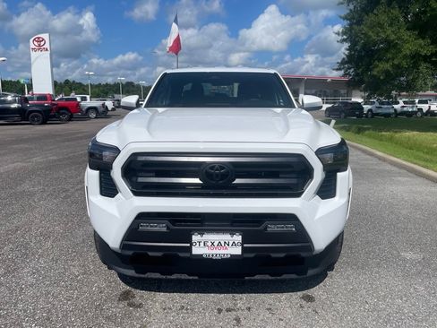 New 2026 Toyota Tacoma SR5 AWD/4WD image 2