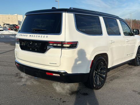 Used 2023 Jeep Grand Wagoneer Series II image 7