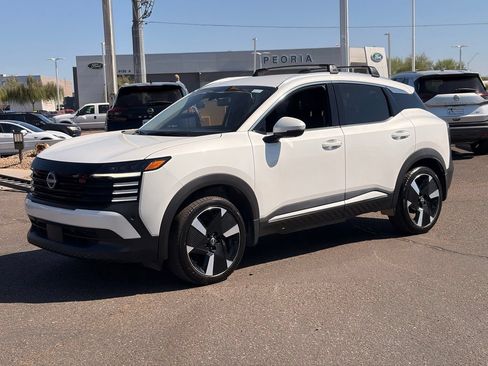 Certified 2026 Nissan Kicks SV FWD image 2