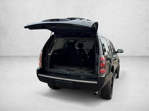 Used 2013 GMC Yukon Denali AWD/4WD image 6