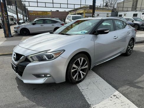 Used 2016 Nissan Maxima 3.5 SV image 3