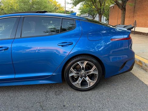Used 2020 Kia Stinger GT-Line w/ Sun & Sound Package RWD image 12