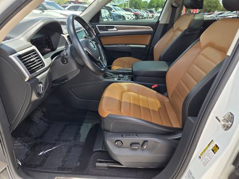 Used 2018 Volkswagen Atlas SEL Premium AWD/4WD image 3