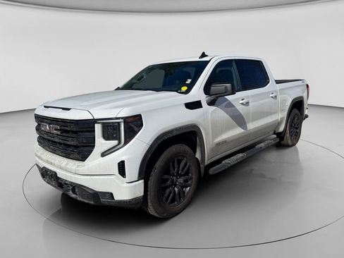 Used 2022 GMC Sierra 1500 Elevation image 2