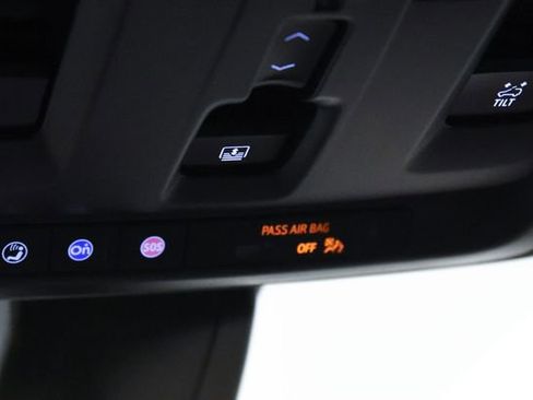 Used 2021 Chevrolet Tahoe High Country AWD/4WD image 30