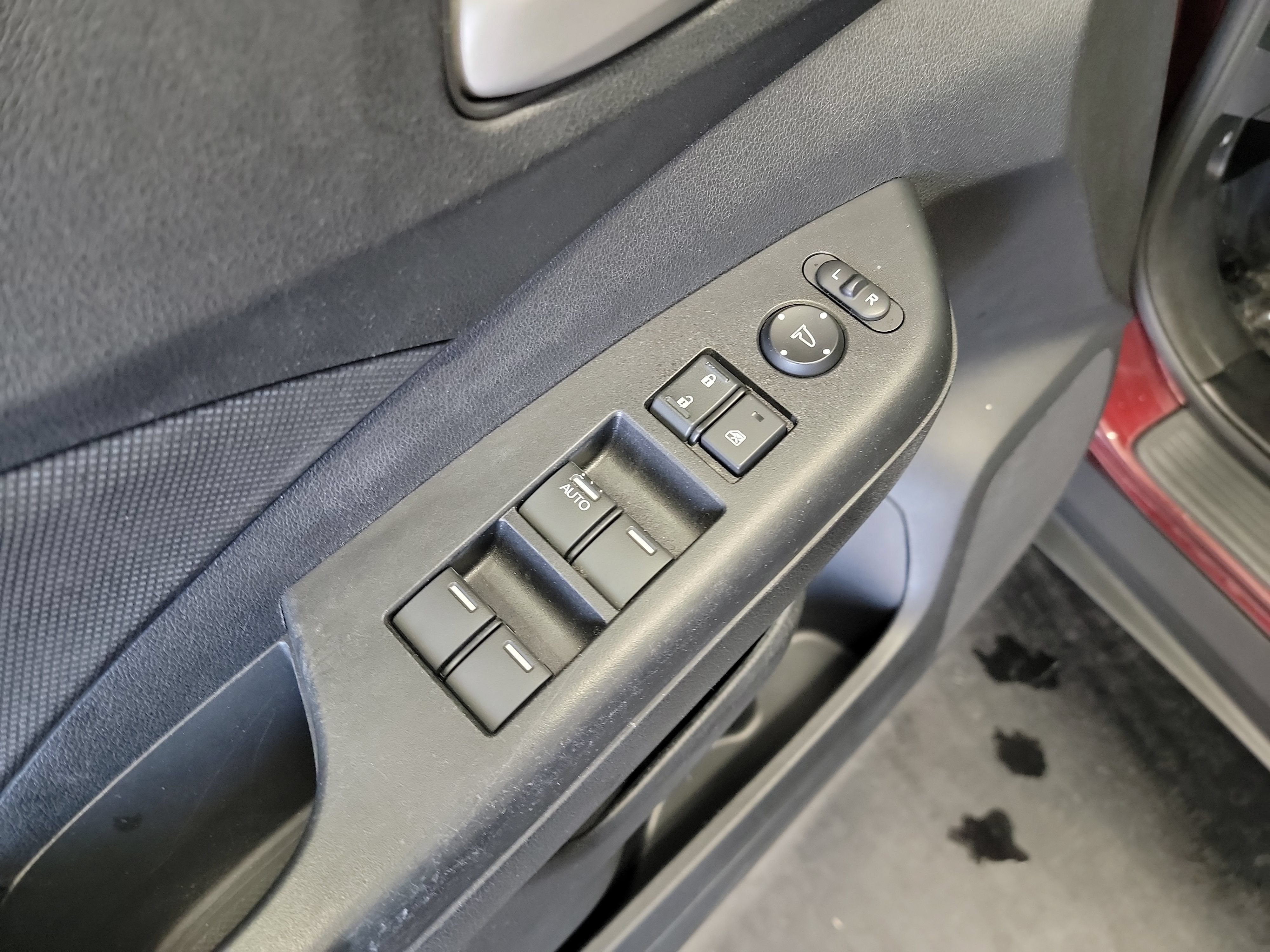 Used 2016 Honda CR-V SE image 14