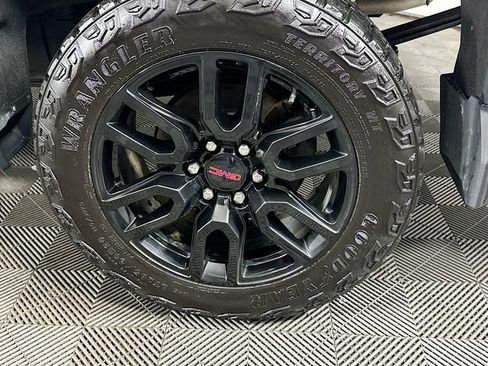 Used 2024 GMC Sierra 1500 Pro w/ Graphite Edition AWD/4WD image 27