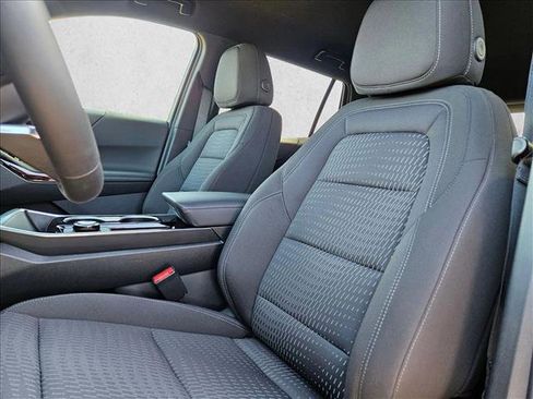 New 2026 Chevrolet Equinox LT image 4