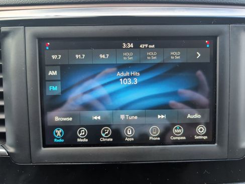 Used 2019 Chrysler Pacifica LX image 13