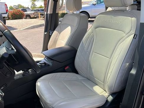 Used 2017 Ford Explorer Platinum AWD/4WD image 18