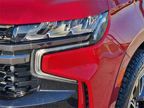 Used 2021 Chevrolet Tahoe Z71 w/ Z71 Signature Package image 9