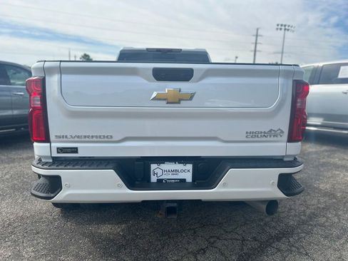 Used 2022 Chevrolet Silverado 3500 High Country w/ LPO, Hitch Package AWD/4WD image 5