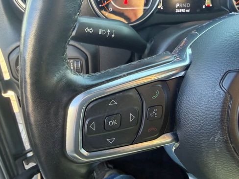 Used 2021 Jeep Wrangler Unlimited Sahara image 8