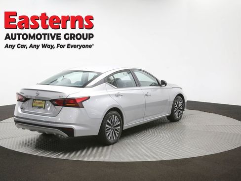 Used 2024 Nissan Altima 2.5 SV FWD image 39