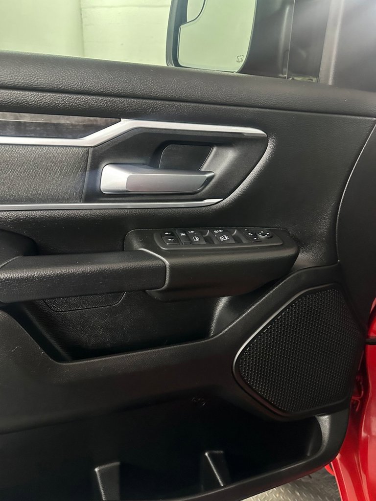 Used 2022 RAM 1500 Big Horn AWD/4WD image 9