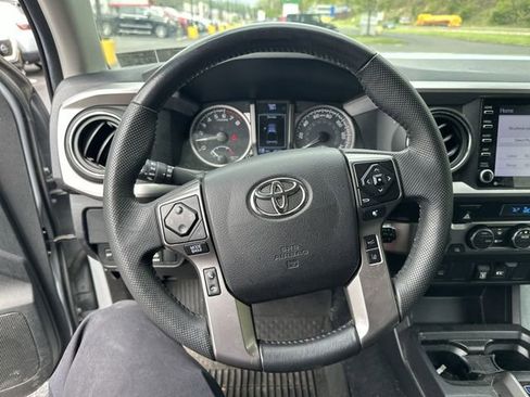 Used 2021 Toyota Tacoma SR5 w/ Trail Edition AWD/4WD image 13