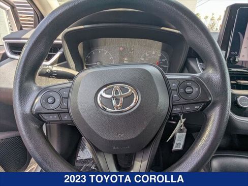 Used 2023 Toyota Corolla LE FWD image 13