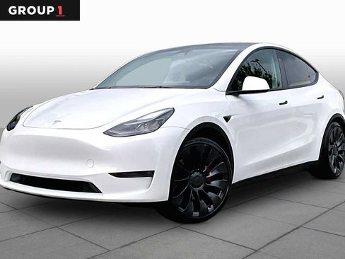 Used 2024 Tesla Model Y Performance AWD/4WD image 1